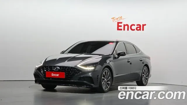 Hyundai Sonata 2022 — photo 1