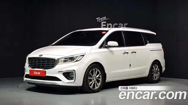 Kia Canival 2019 — photo 1