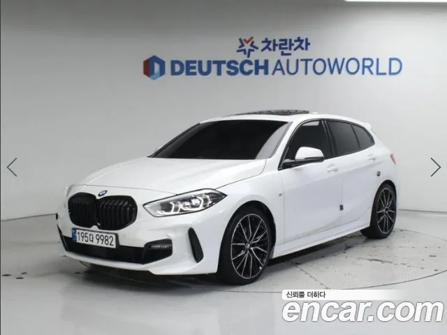 BMW 1-Series 2020 — photo 1