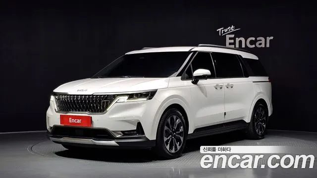 Kia Canival 2022 — photo 1