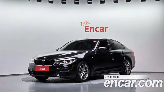 BMW 5-Series 2017 — photo 1