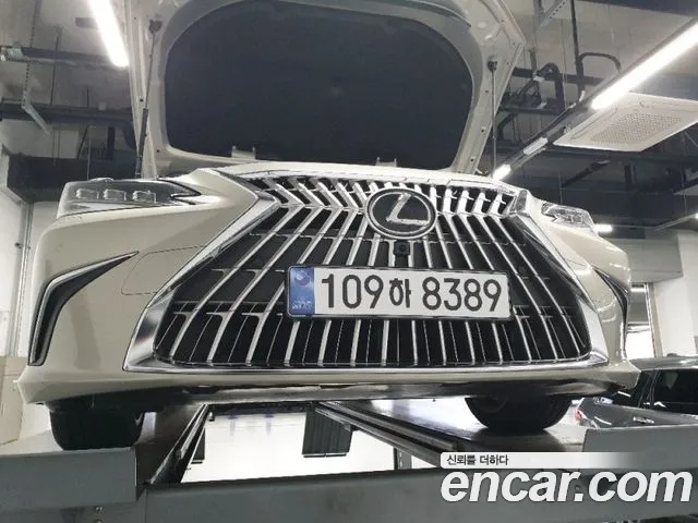 Lexus ES 2026 — photo 1