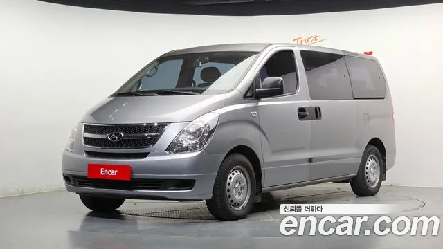 Hyundai Starex 2011 — photo 1