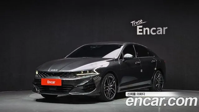 Kia K5 2023 — photo 1