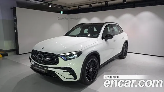 Mercedes-Benz GLC-Class 2026 — photo 1