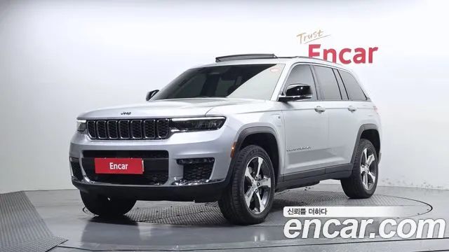 Jeep Cherokee 2023 — photo 1