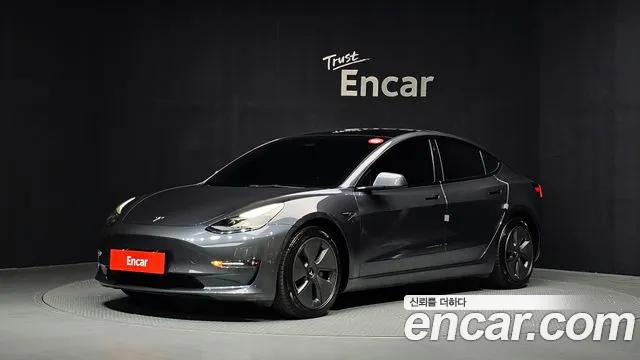 Tesla Model 3 2022 — photo 1