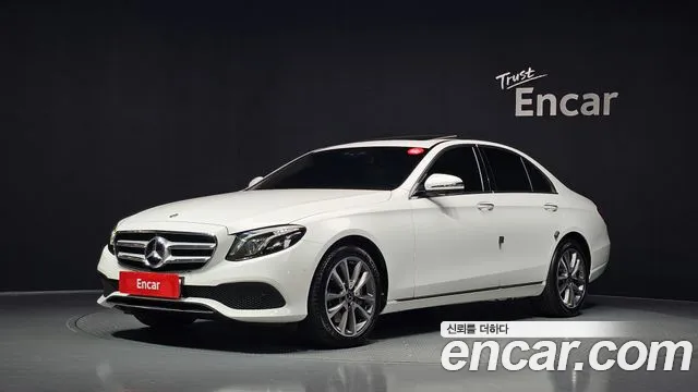Mercedes-Benz E-Class 2019 — photo 1