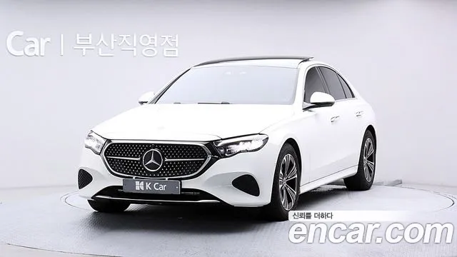 Mercedes-Benz E-Class 2025 — photo 1