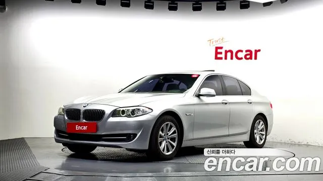 BMW 5-Series 2011 — photo 1