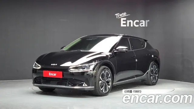 Kia EV6 2023 — photo 1