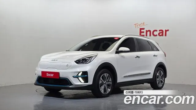 Kia Niro 2022 — photo 1