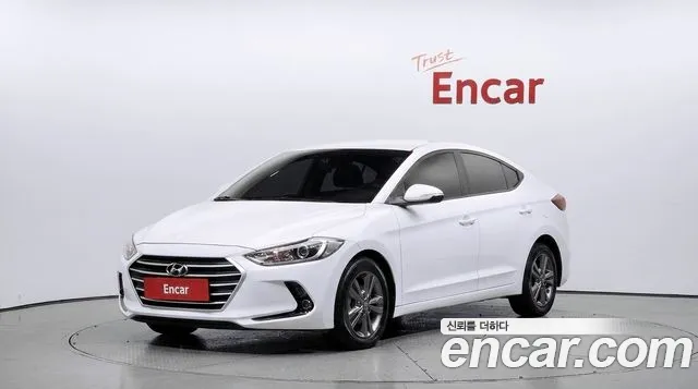 Hyundai AVANTE 2016 — photo 1