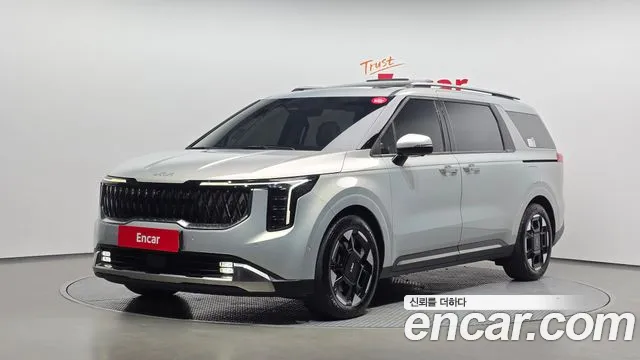 Kia Canival 2025 — photo 1