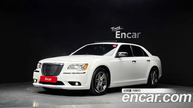 Chrysler 300C 2012 — photo 1