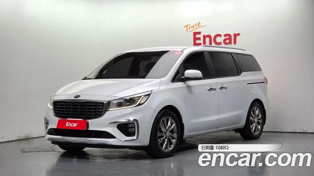 Kia Canival 2019 — photo 1