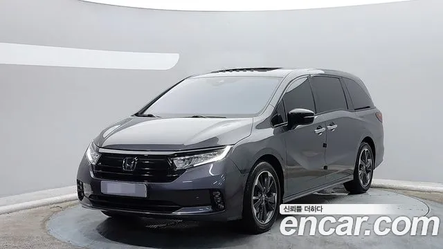Honda Odyssey 2021 — photo 1