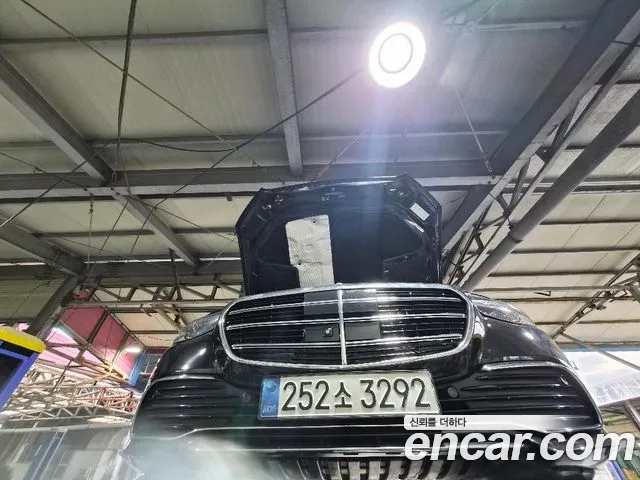 Mercedes-Benz S-Class 2021 — photo 1