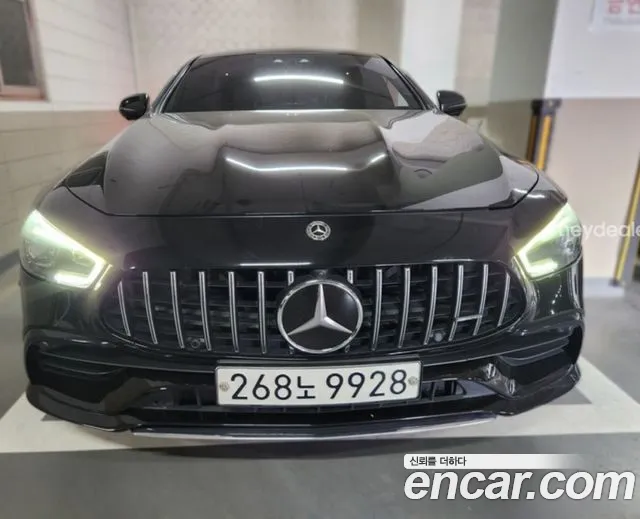 Mercedes-Benz AMG GT 2020 — photo 1