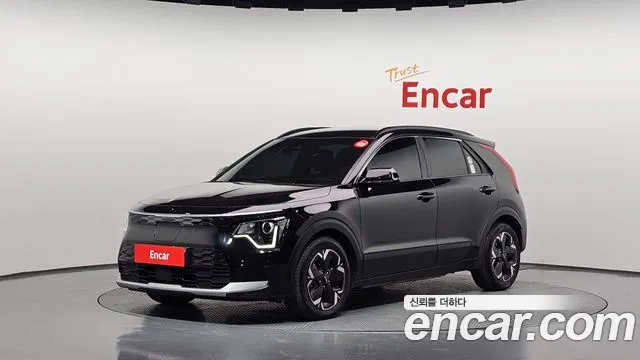 Kia Niro 2023 — photo 1
