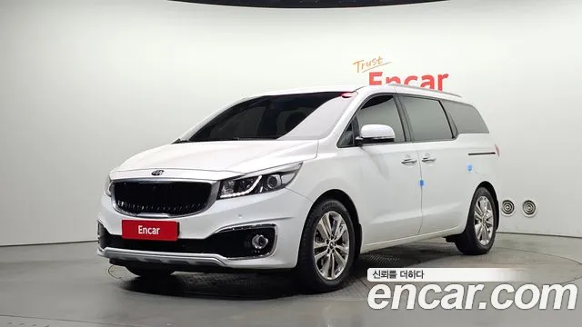 Kia Canival 2015 — photo 1