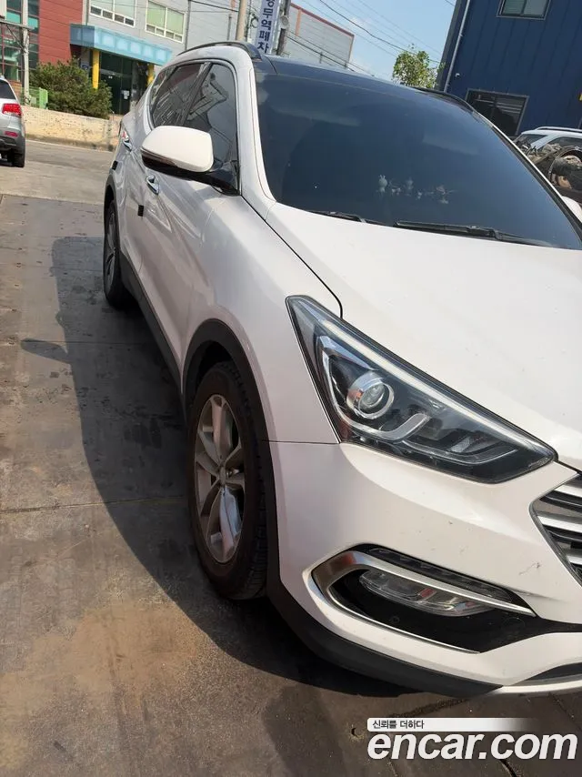 Hyundai Santafe 2016 — photo 1
