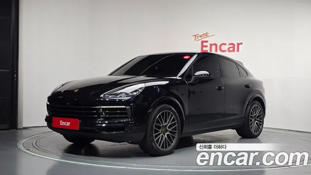 Porsche Cayenne 2022 — photo 1