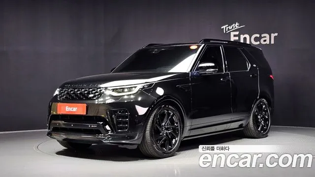 Land Rover Discovery 2023 — photo 1