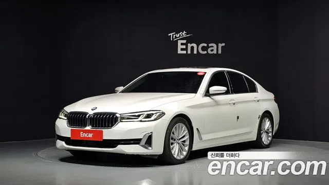 BMW 5-Series 2021 — photo 1
