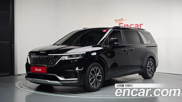 Kia Canival 2022 — photo 1