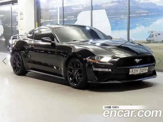 Ford Mustang 2018 — photo 1