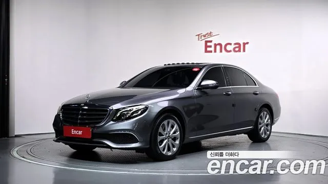 Mercedes-Benz E-Class 2019 — photo 1