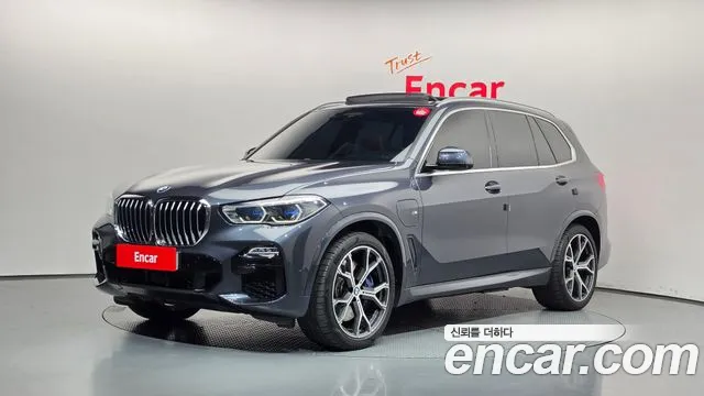 BMW X5 2021 — photo 1