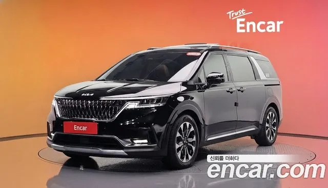 Kia Canival 2021 — photo 1