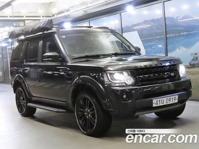 Land Rover Discovery 2016 — photo 1