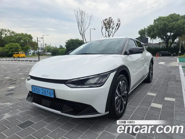 Kia EV6 2022 — photo 1