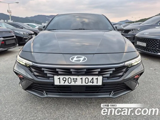 Hyundai AVANTE 2024 — photo 1