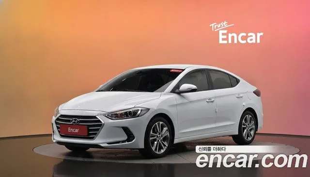Hyundai AVANTE 2018 — photo 1