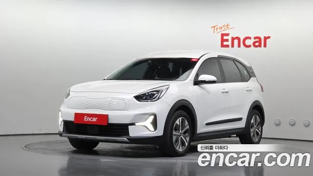 Kia Niro 2023 — photo 1