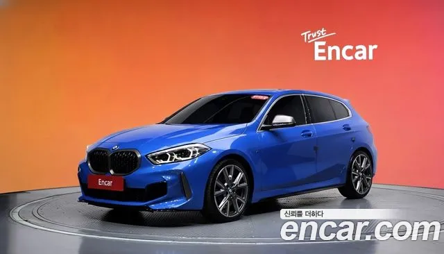 BMW 1-Series 2021 — photo 1