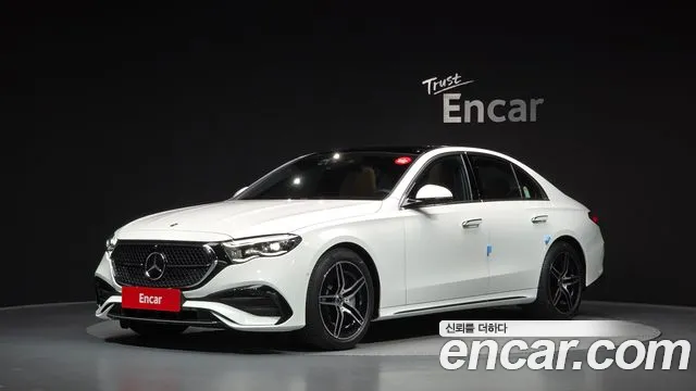 Mercedes-Benz E-Class 2025 — photo 1
