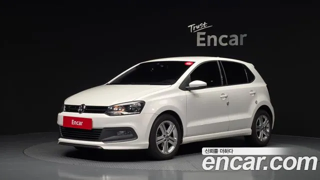 Volkswagen Polo 2014 — photo 1