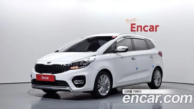 Kia Carens 2017 — photo 1