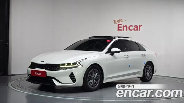 Kia K5 2020 — photo 1