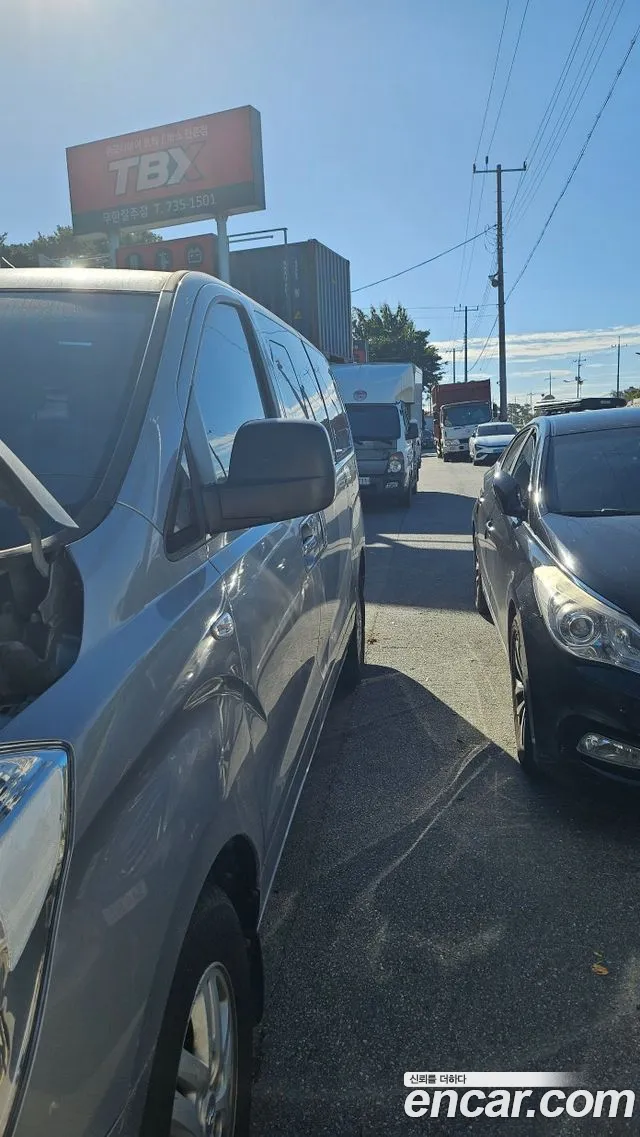 Hyundai Starex 2018 — photo 1