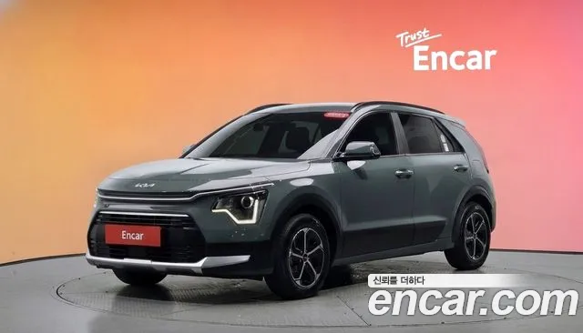 Kia Niro 2024 — photo 1