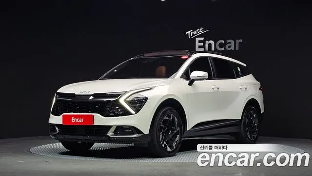 Kia Sportage 2023 — photo 1
