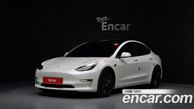 Tesla Model 3 2022 — photo 1