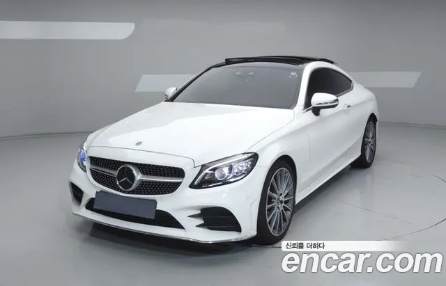Mercedes-Benz C-Class 2023 — photo 1