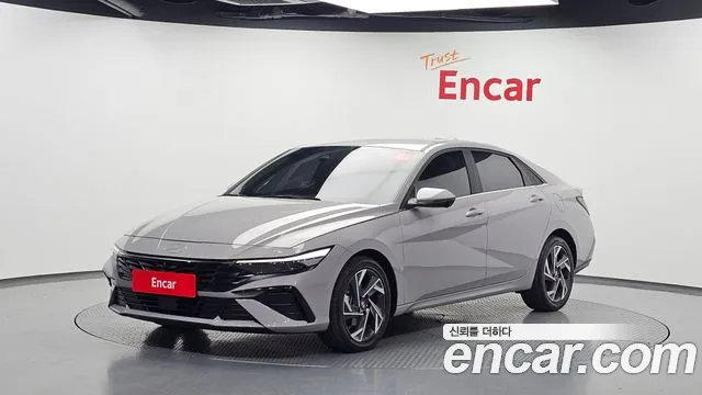 Hyundai AVANTE 2024 — photo 1